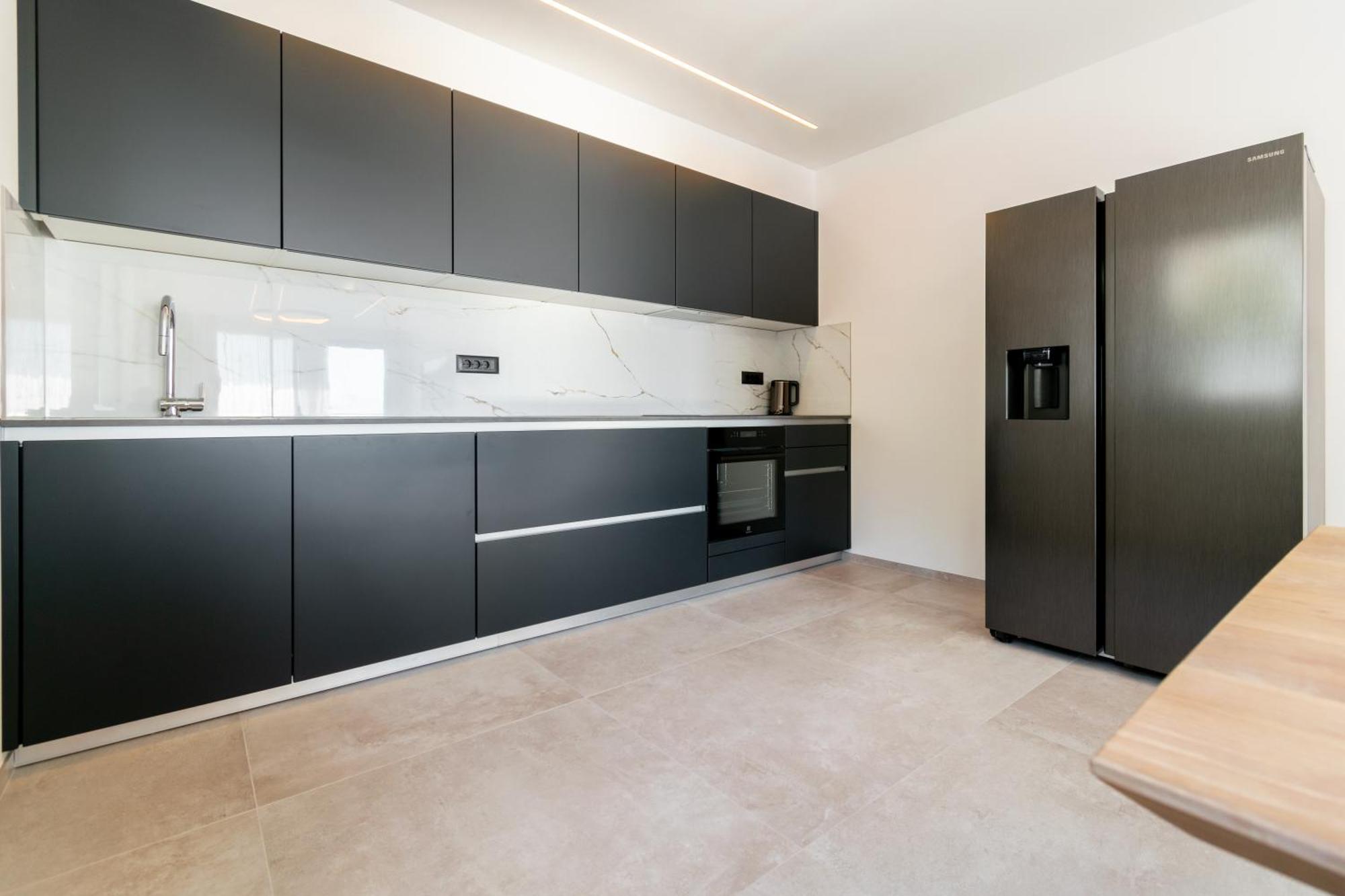 Apartmani Pino Baska Voda Exterior photo